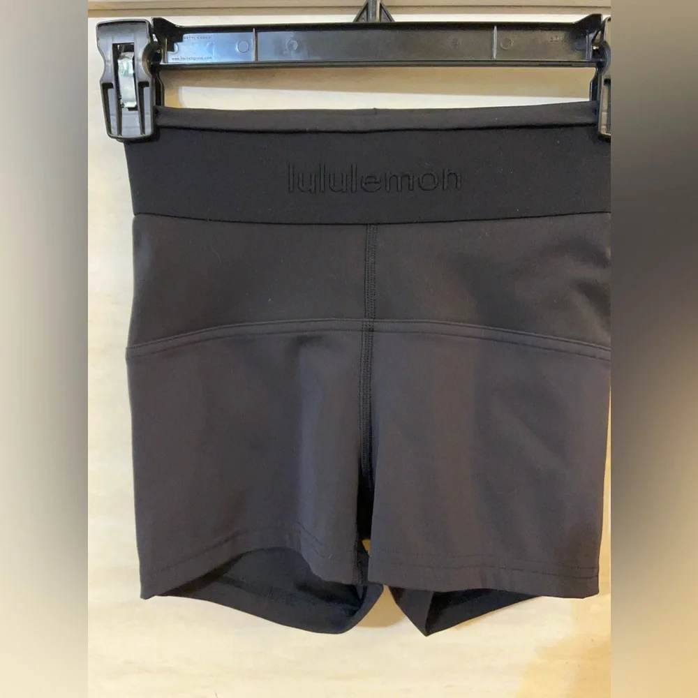 LULULEMON License To Train High-Rise Shorts 2